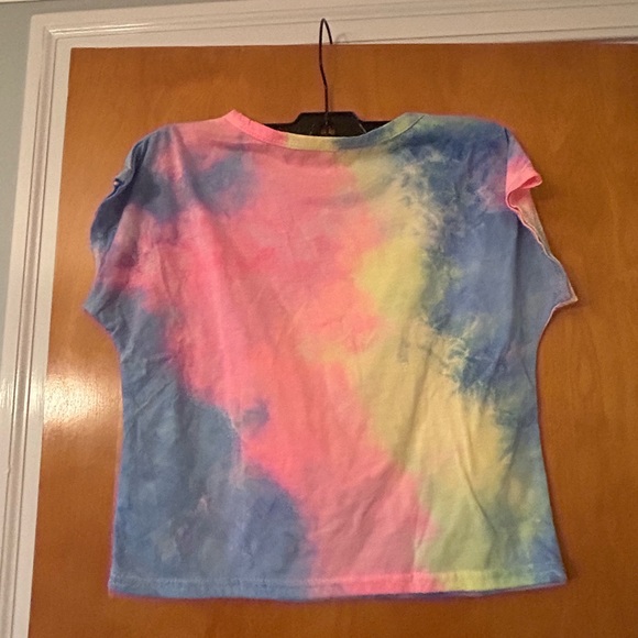 Women’s size medium, cropped T-shirt, tie-dye - Picture 2 of 3